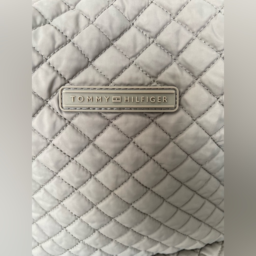 Tommy Hilfiger Quilted Puffer Backpack Arianna Medium Dome - Picture 3 of 11